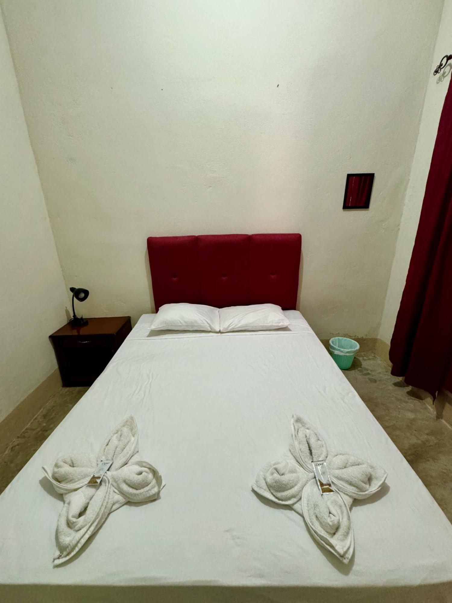 Hostal Los Girasoles By Hostal Inn Flores Buitenkant foto