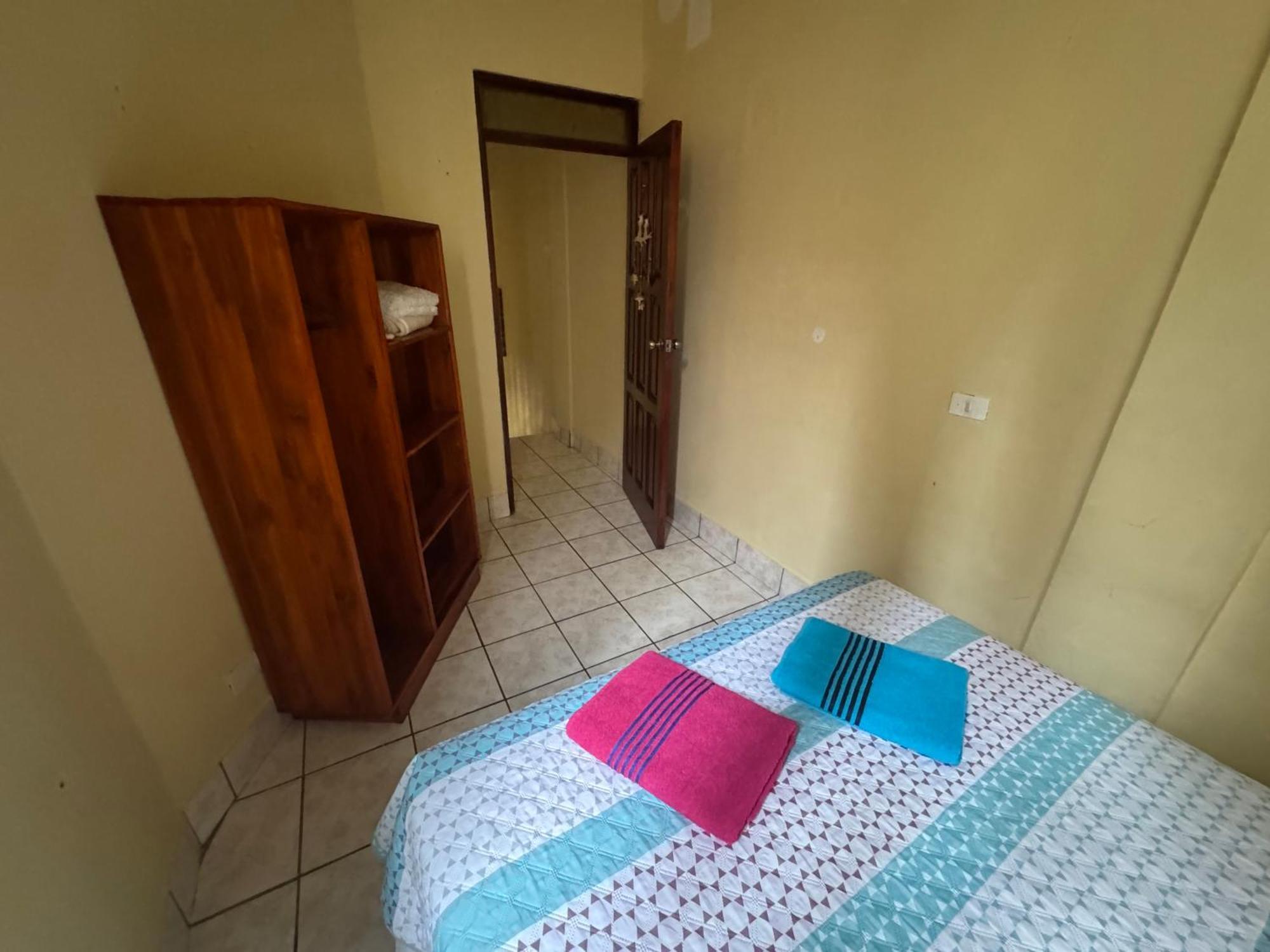 Hostal Los Girasoles By Hostal Inn Flores Buitenkant foto