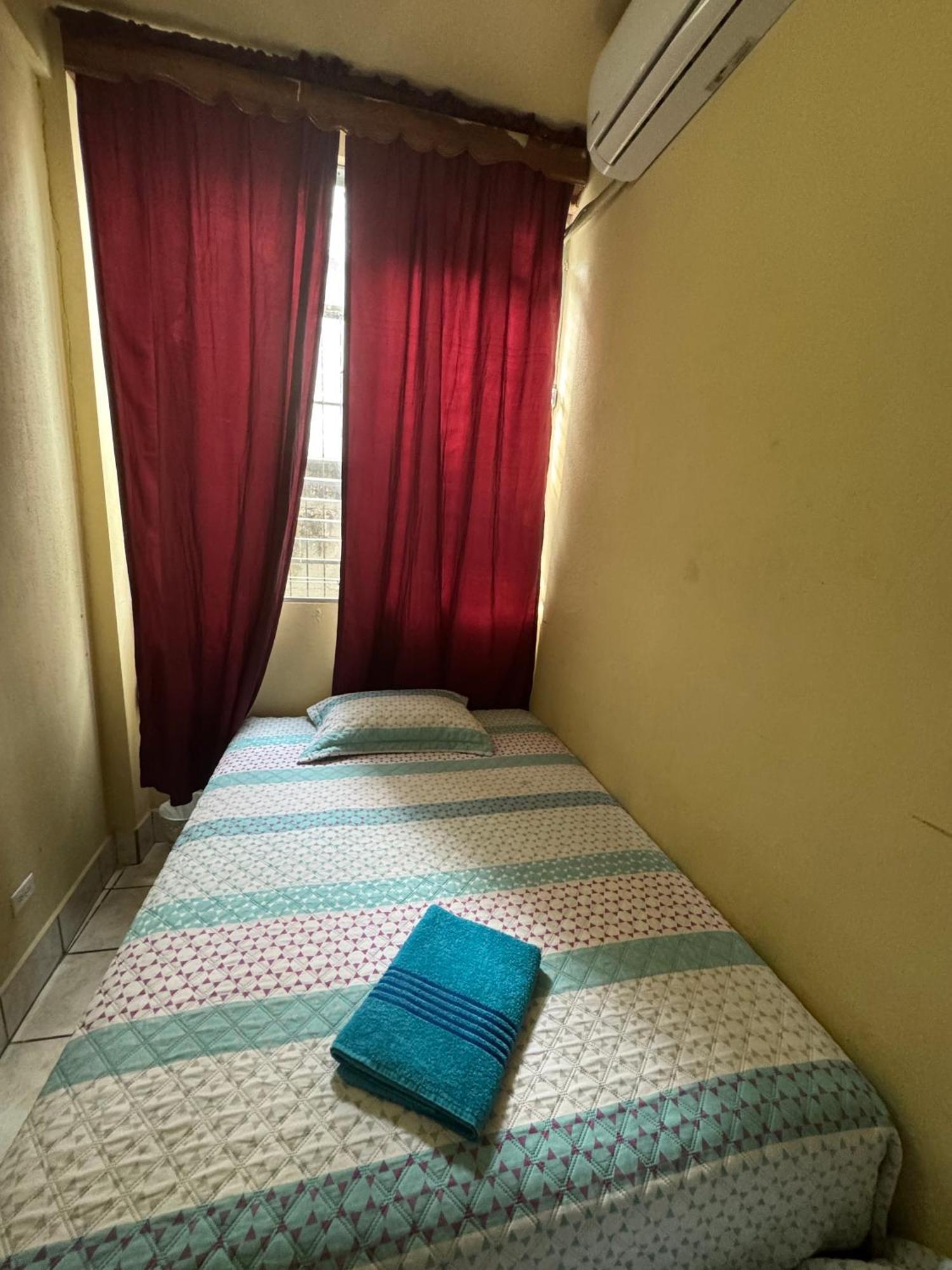 Hostal Los Girasoles By Hostal Inn Flores Buitenkant foto
